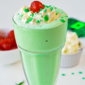 Healthy Vegan Shamrock Shake Recipe - The Conscious Plant Kitchen