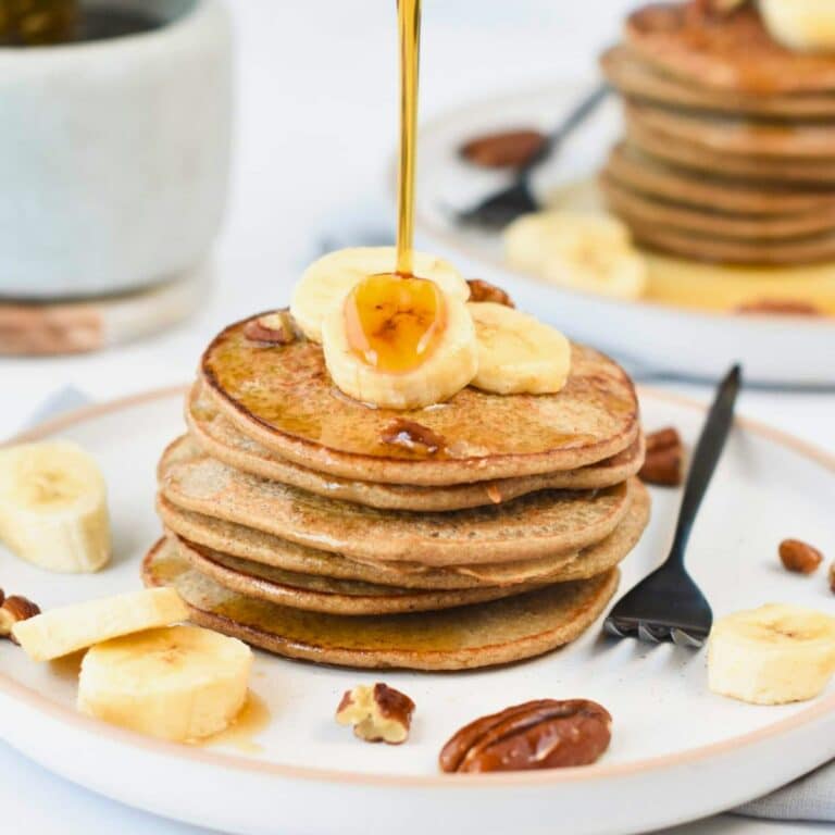 3-Ingredient Banana Oat Pancakes - The Conscious Plant Kitchen