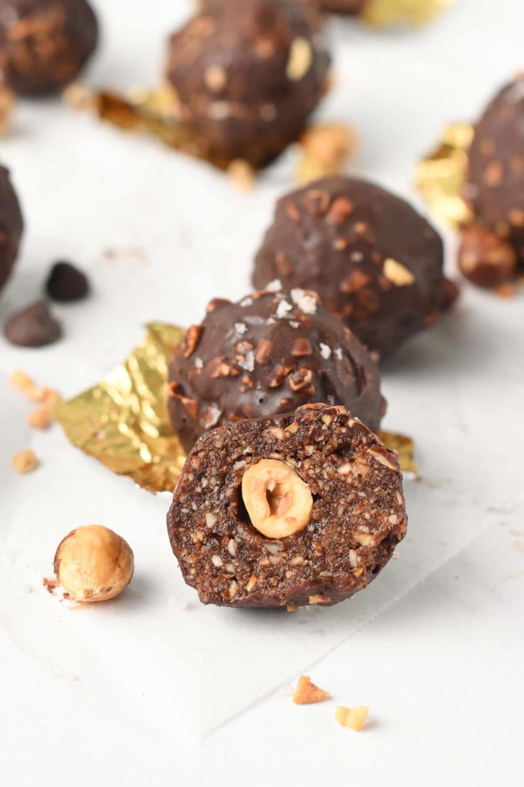 Hazelnut Chocolate Balls (Clean 5-Ingredient Snack) - The Conscious ...