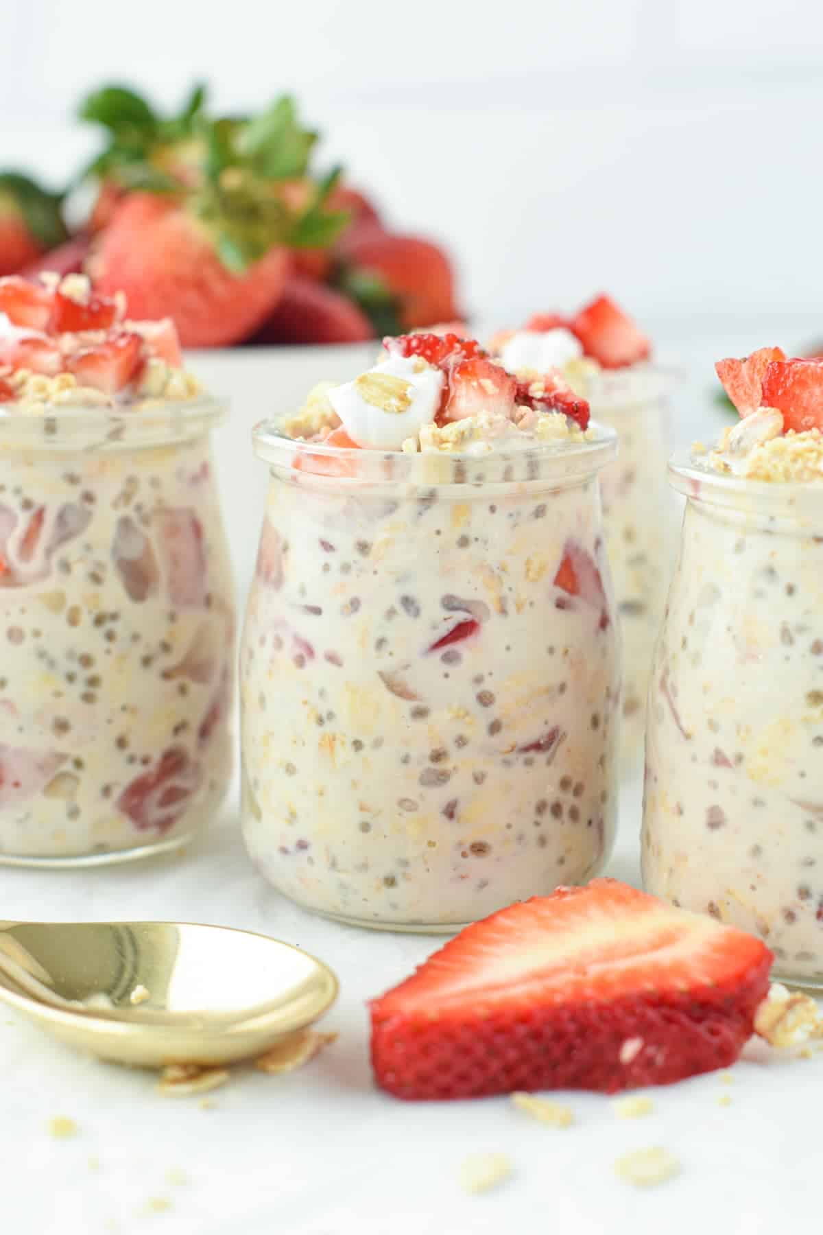 Strawberry Overnight Oats Recipe - Belle of the Kitchen