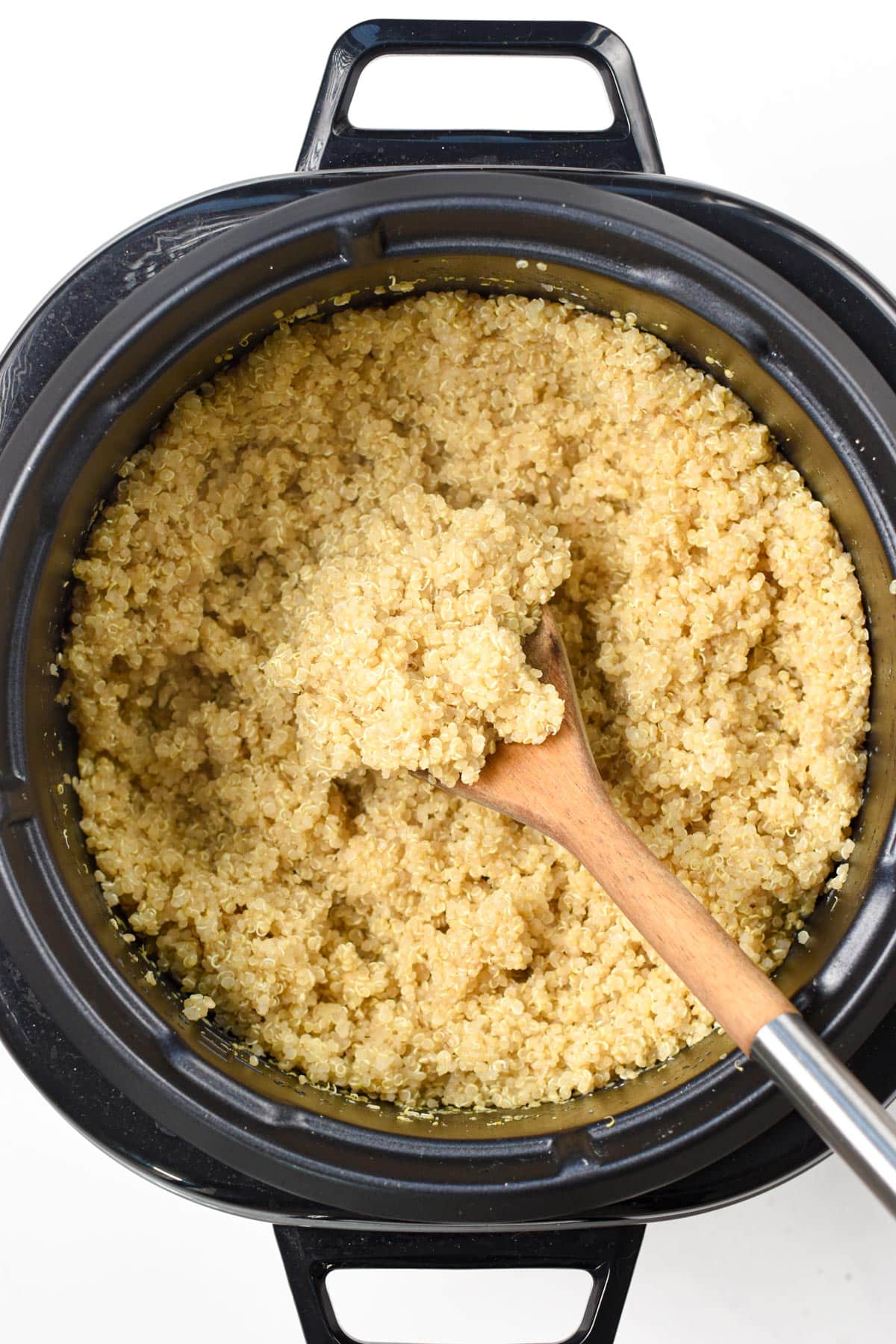 https://www.theconsciousplantkitchen.com/wp-content/uploads/2022/07/how-to-cook-quinoa-in-a-rice-cooker-10.jpg