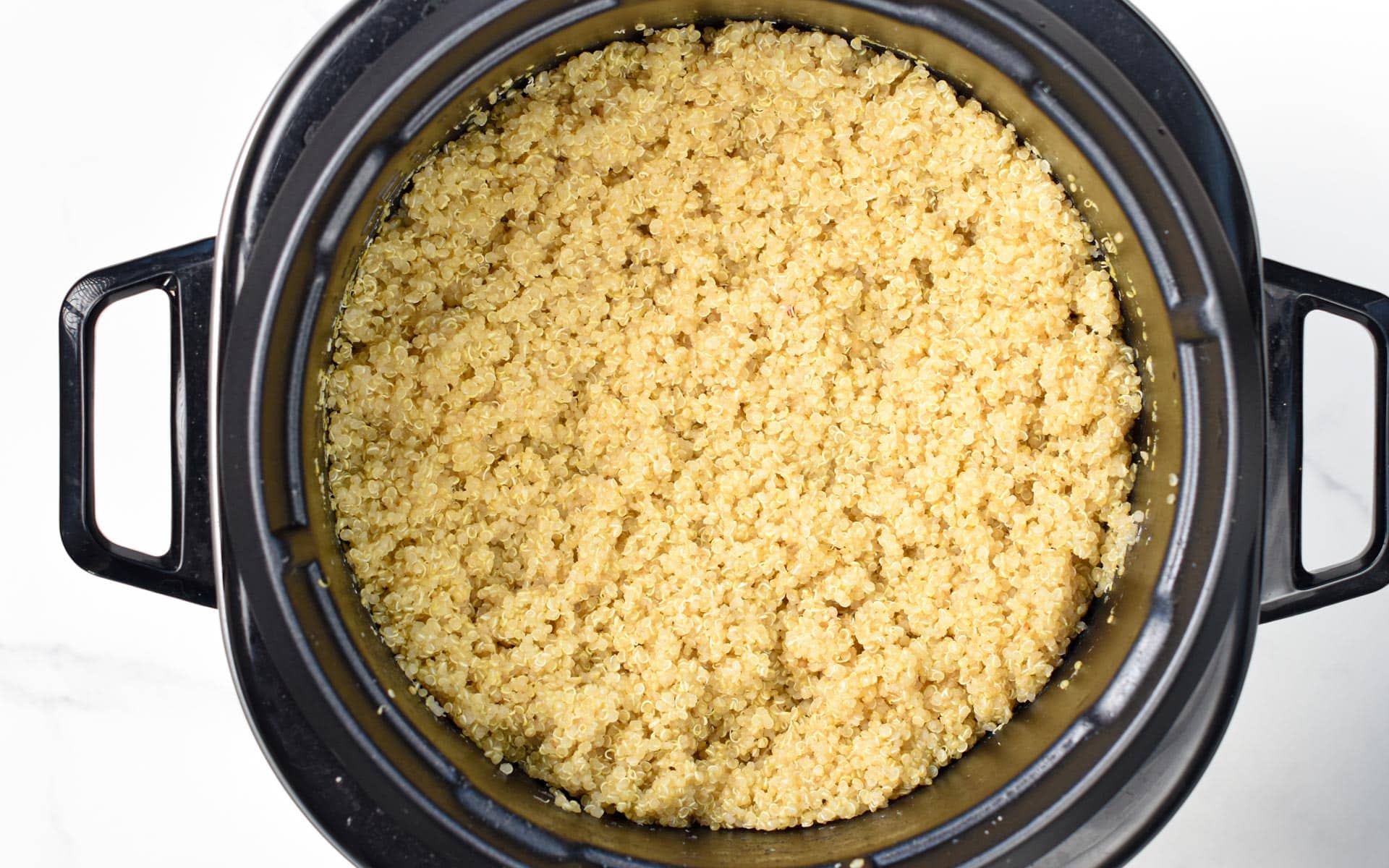 How To Cook Quinoa In A Rice Cooker - The Conscious Plant Kitchen