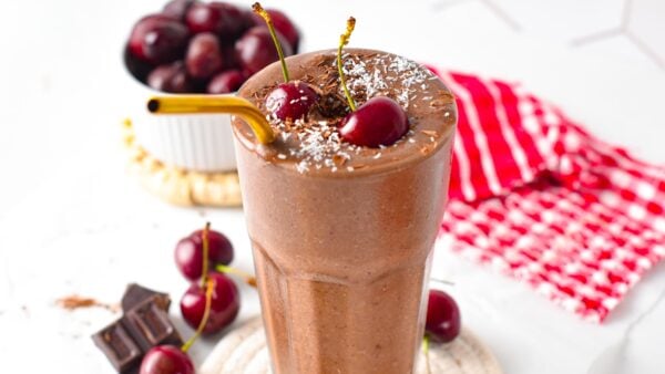 Chocolate Cherry Smoothie The Conscious Plant Kitchen   Chocolate Cherry Smoothie 9 600x338 