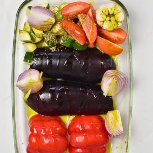 Vegetables in a pan to be roasted.