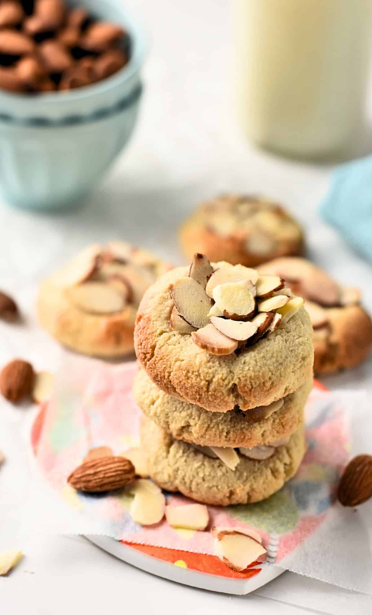 3-Ingredient Almond Flour Cookies