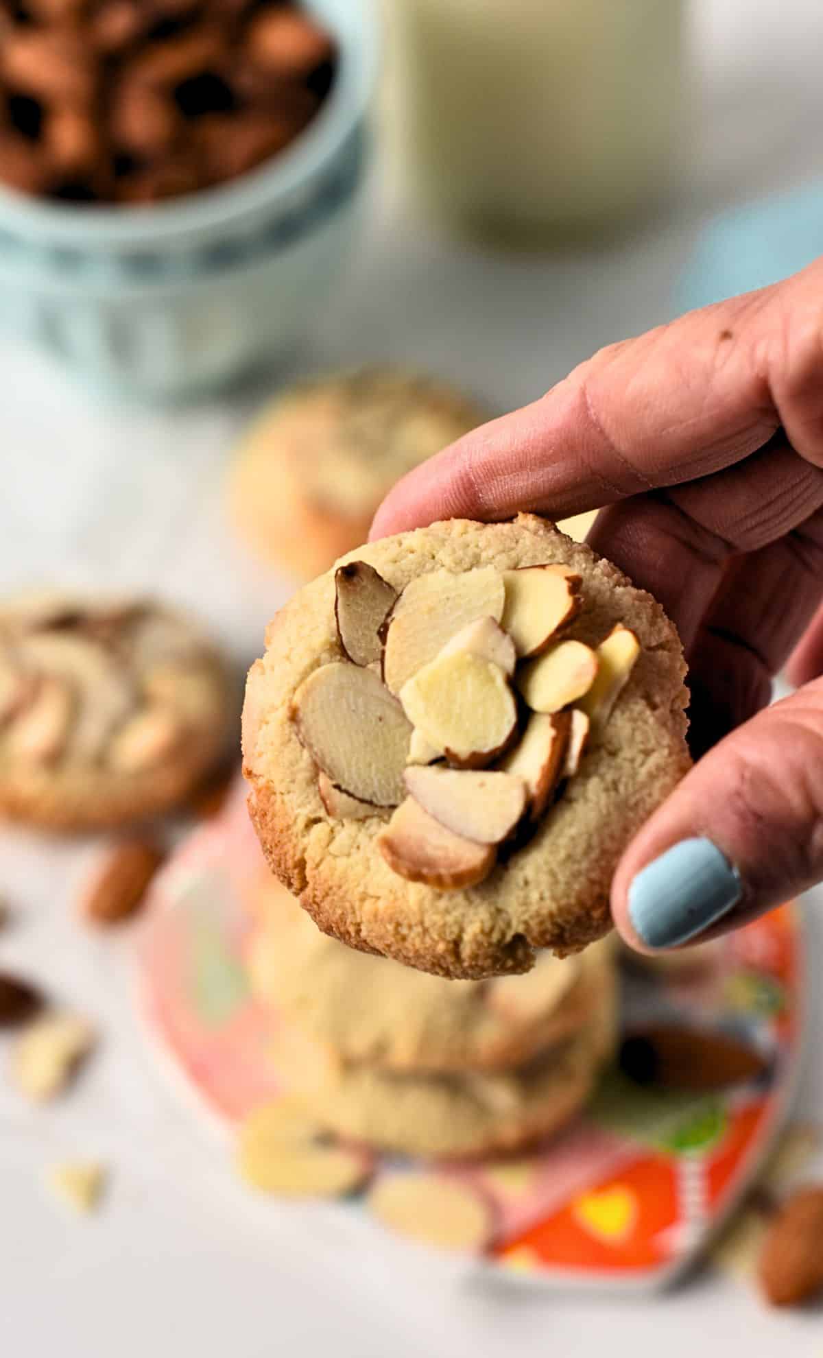 3-Ingredient Almond Flour Cookies