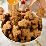 Easy Gingerbread Cookies