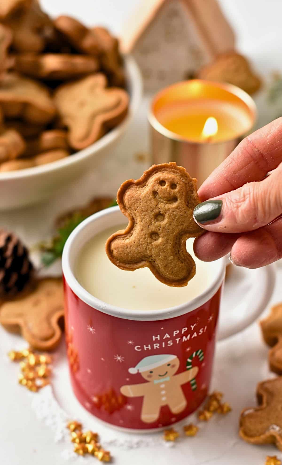 Easy Gingerbread Cookies