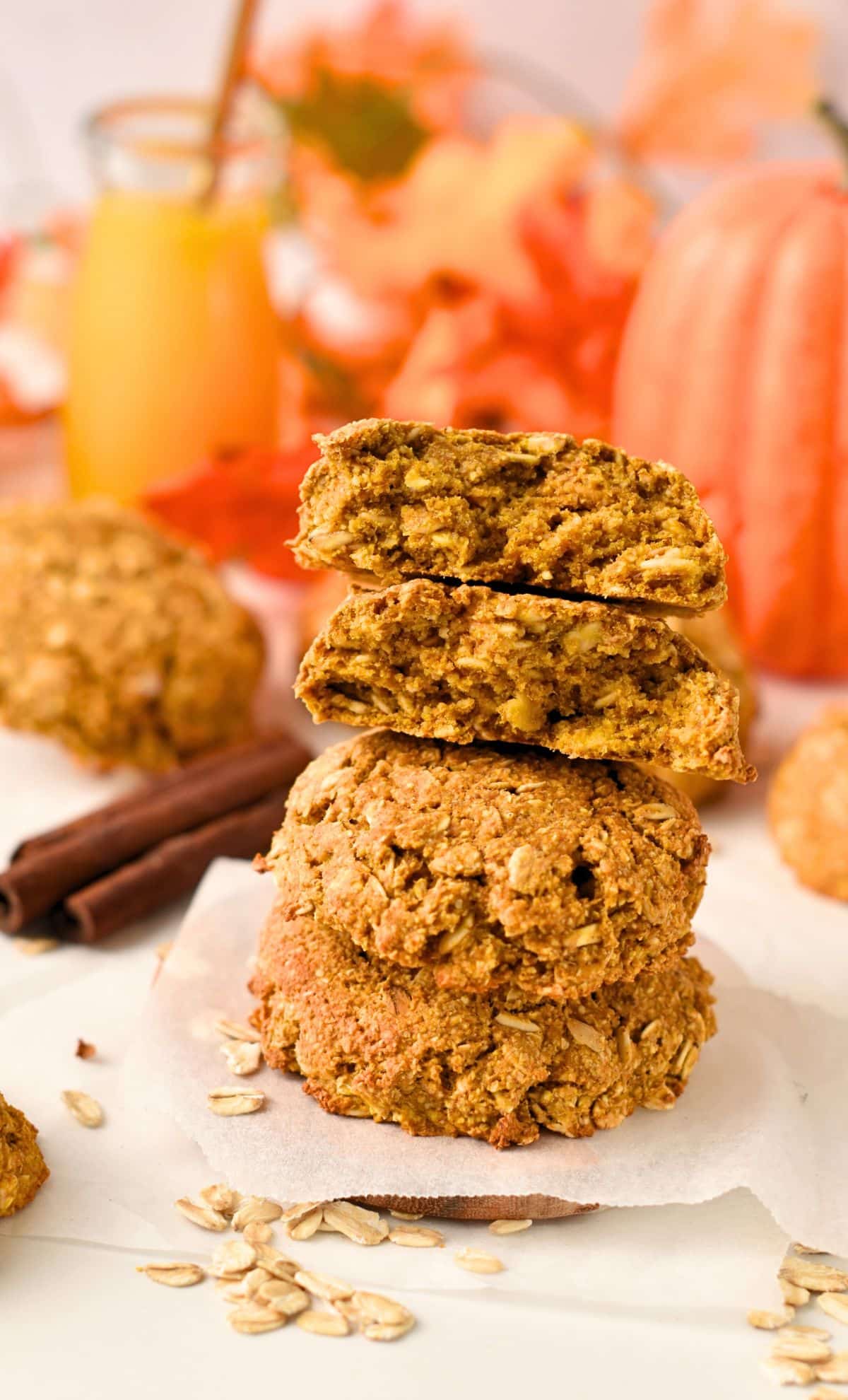 Healthy Pumpkin Oatmeal Cookies