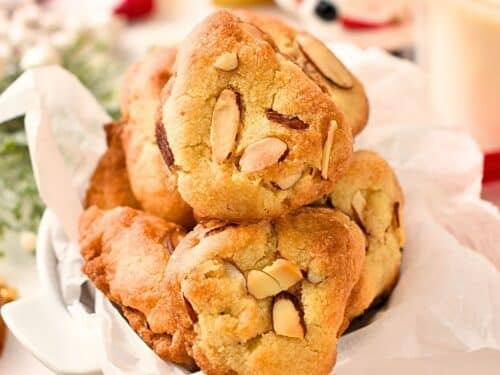 Almond Christmas Cookies