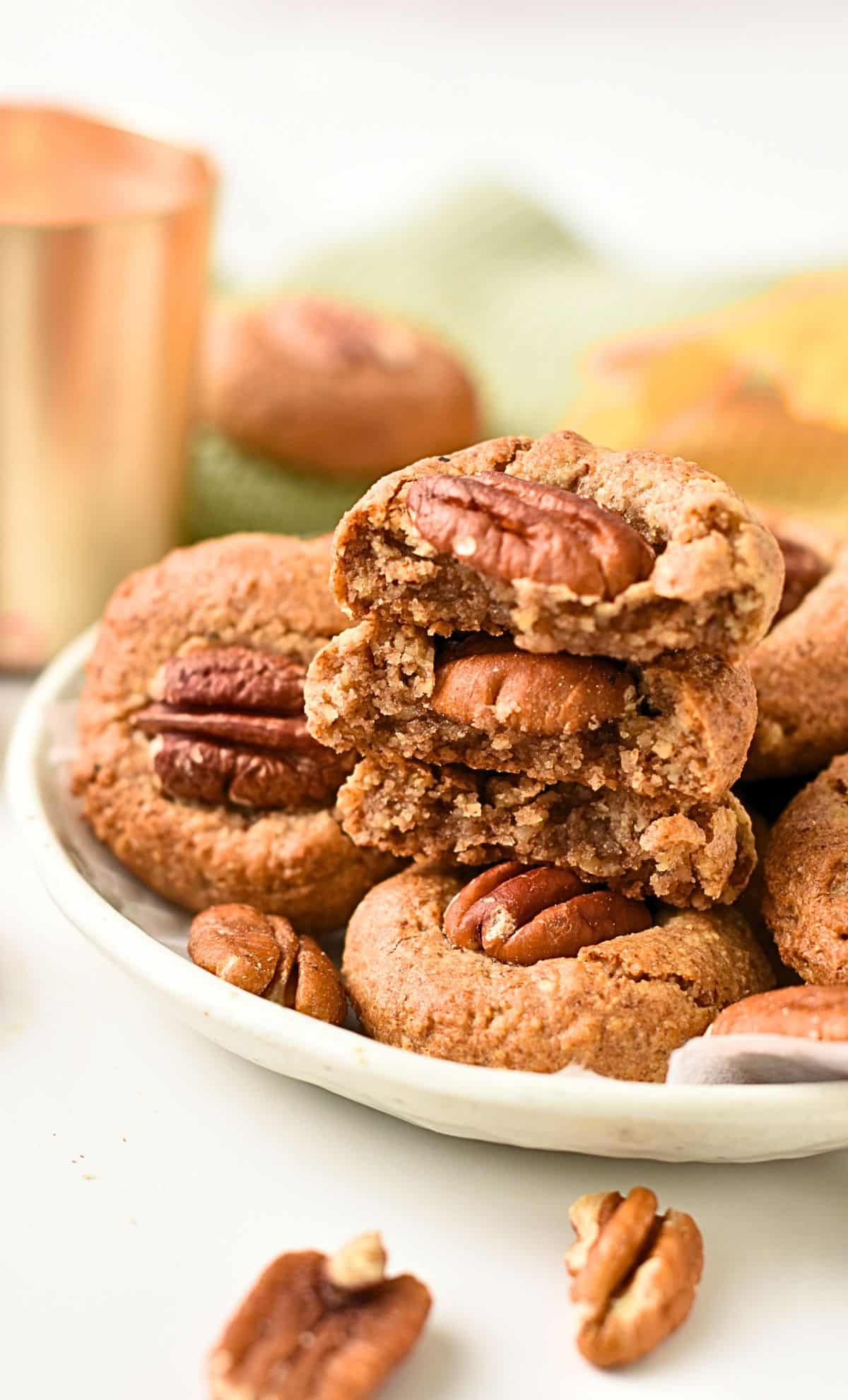 Maple Pecan Cookies