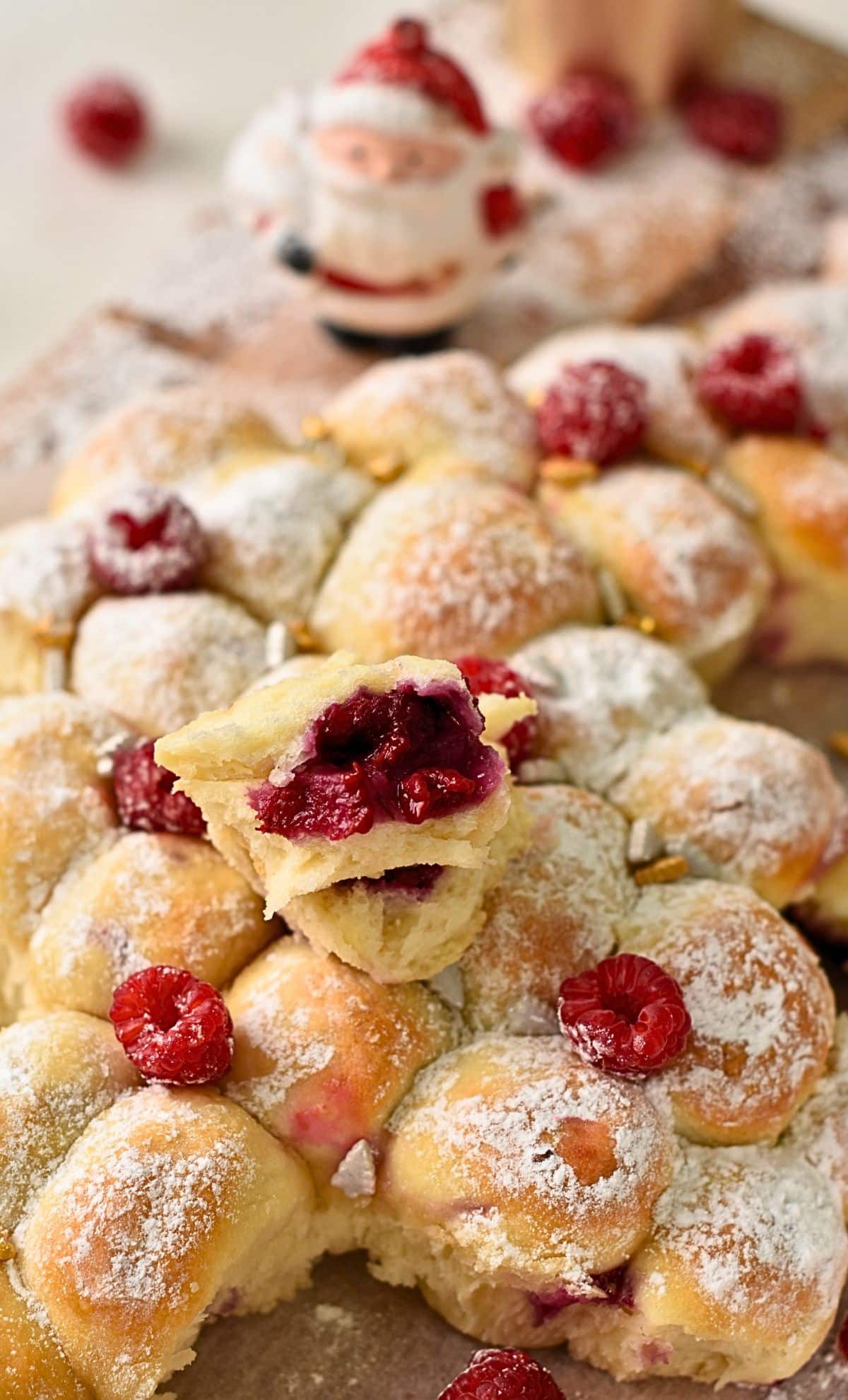 Pull Apart Christmas Tree Bread