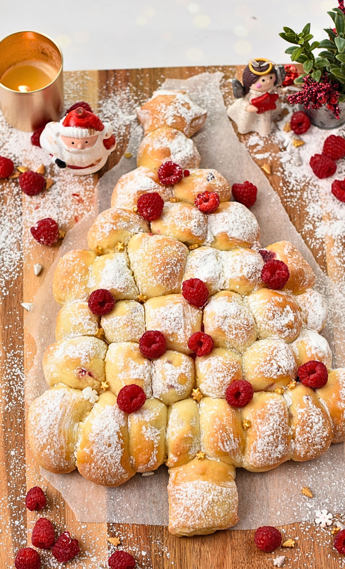 Pull Apart Christmas Tree Bread