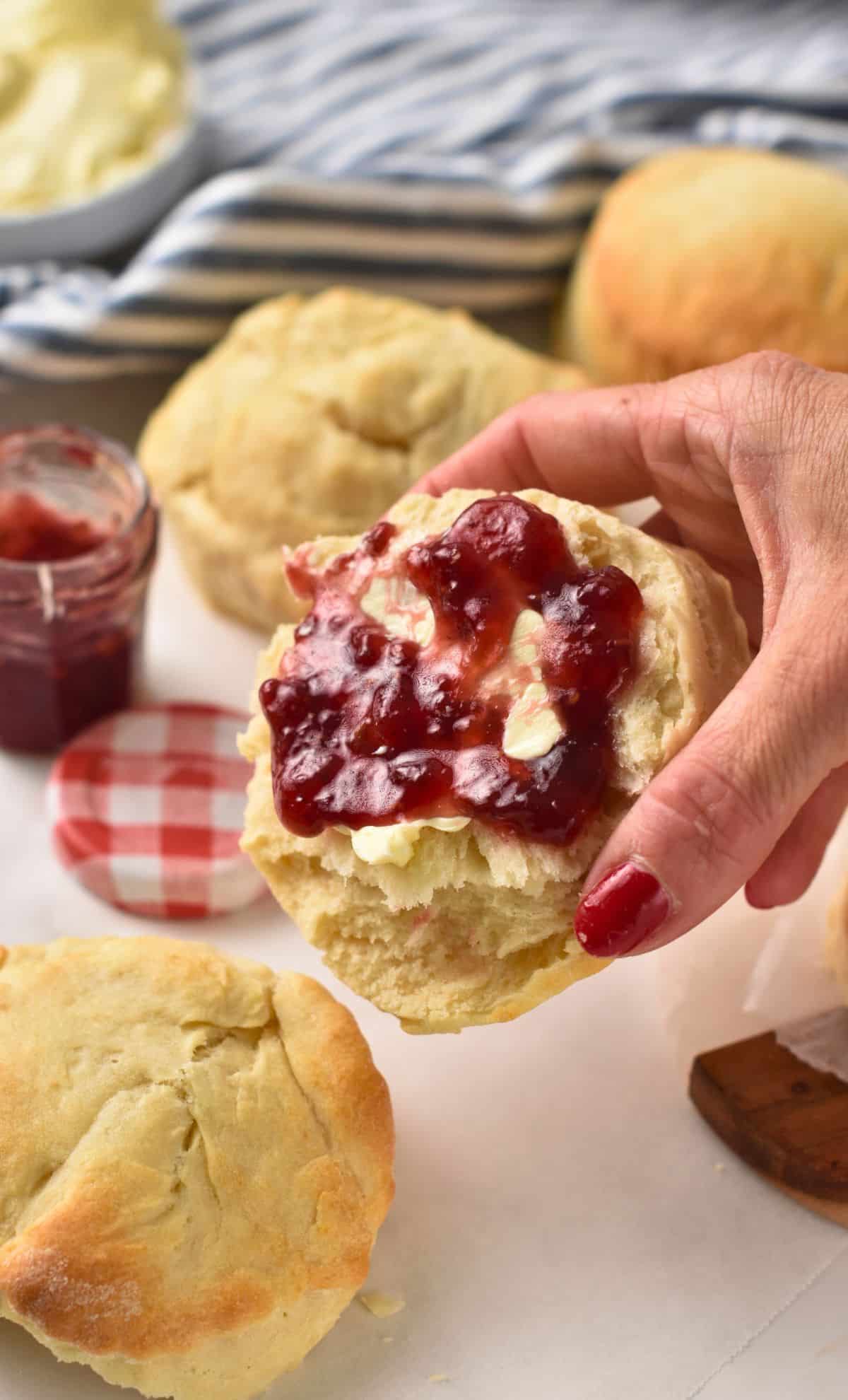 2-Ingredient Biscuits