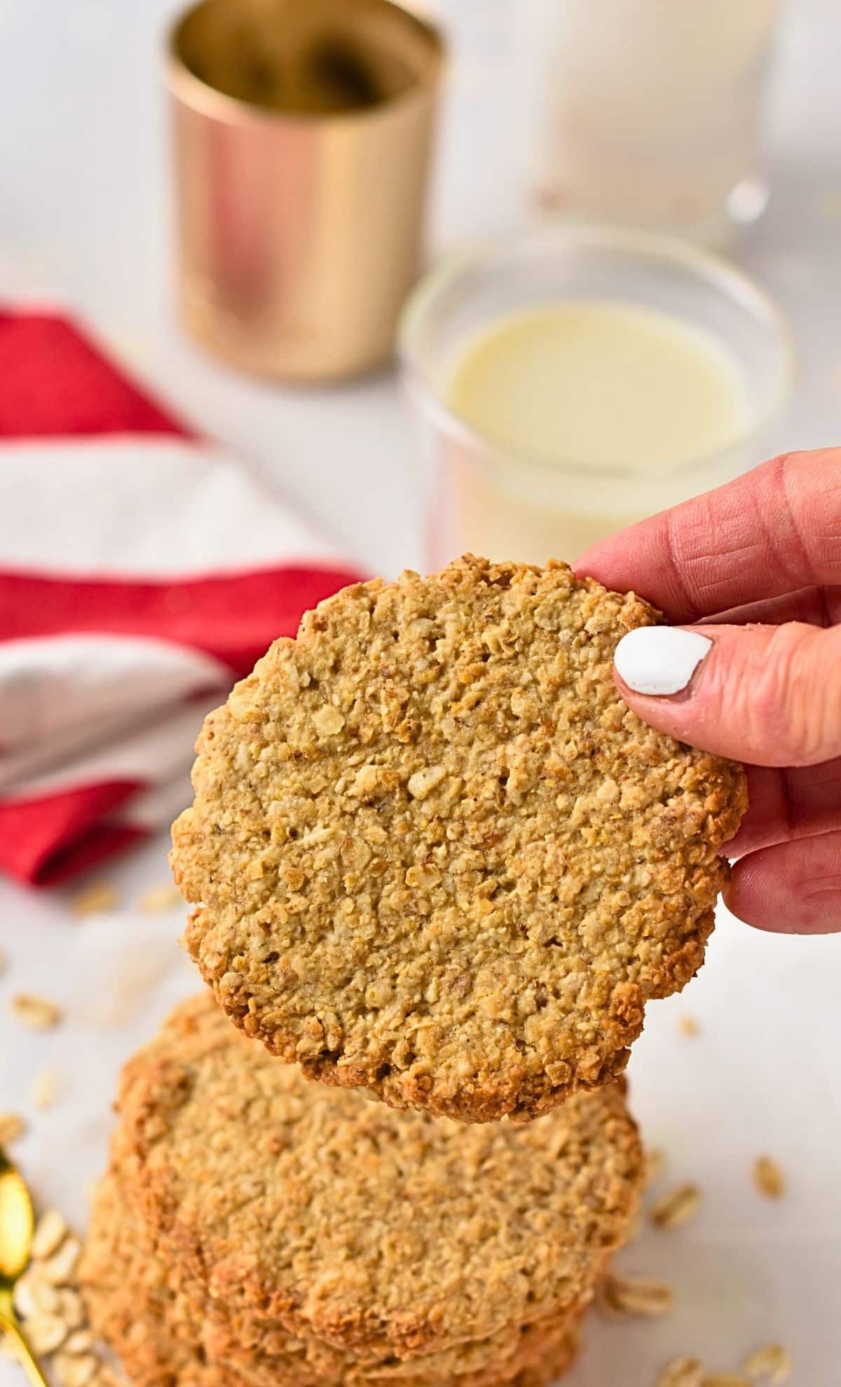 Crispy Oatmeal Cookies