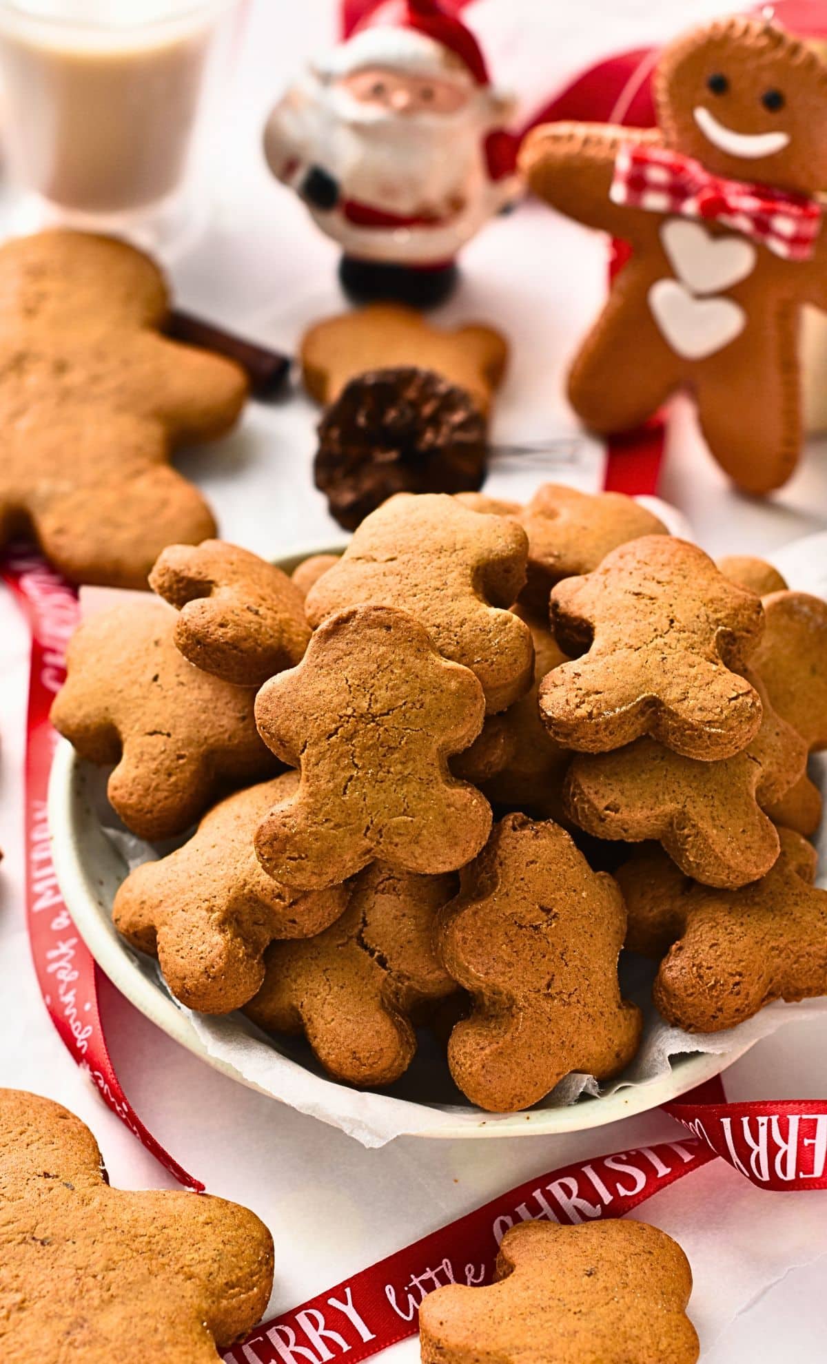 Healthy Gingerbread Cookies