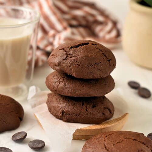 3-Ingredient Chocolate Cookies (No Refined Sugar)