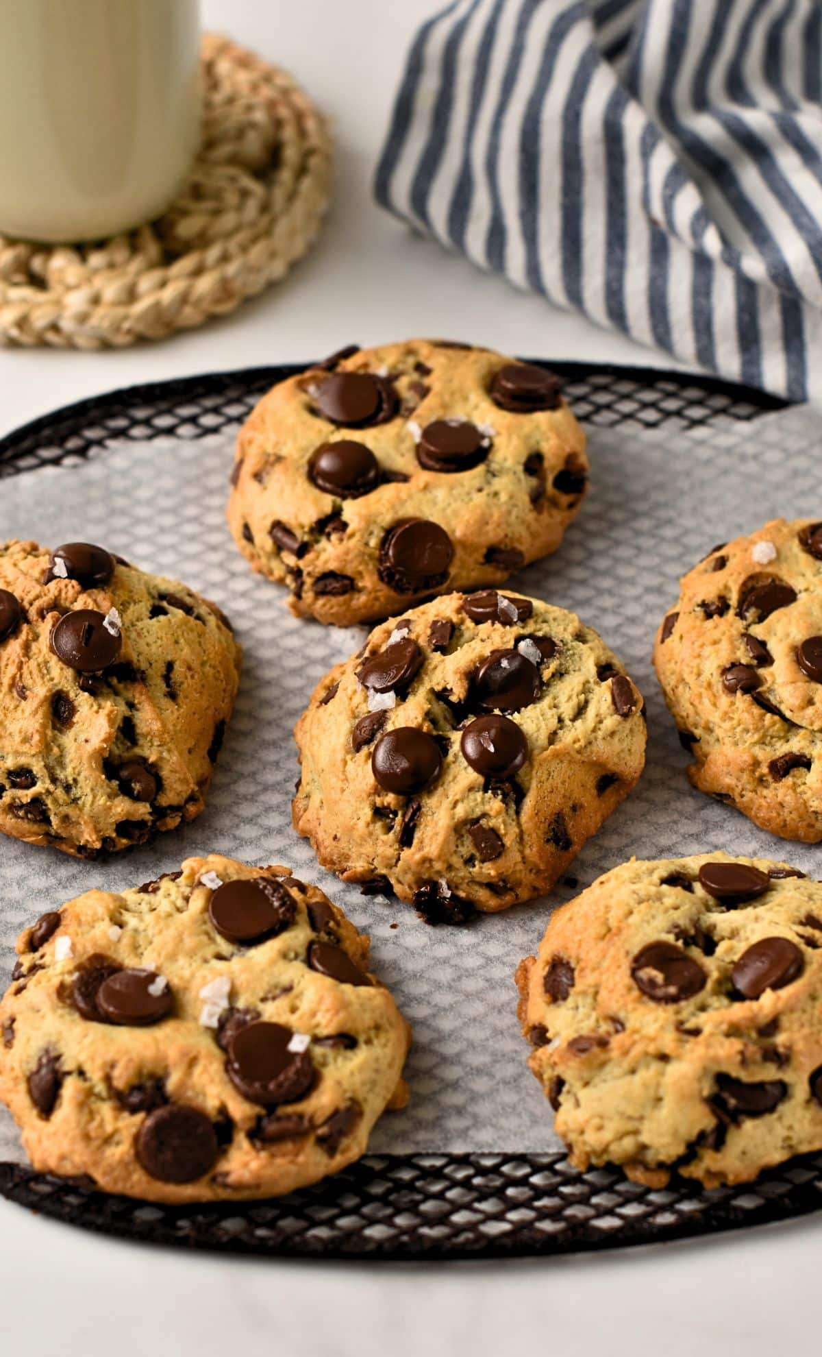 Air fryer Chocolate Chip Cookies