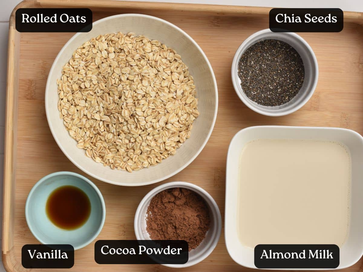 Ingredients for Chocolate Overnight Oats (1)